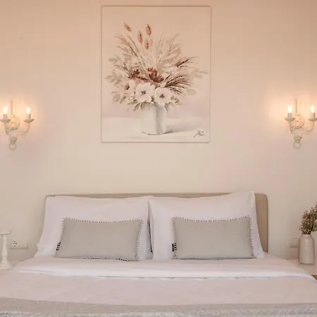 Annino In Village With Private Pool! * Karavádhos