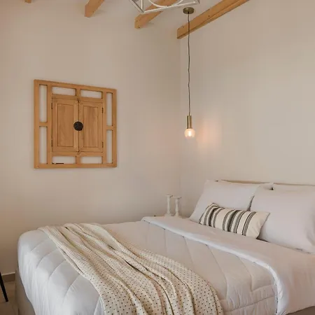 Villa Annino In Village With Private Pool! Karavádhos