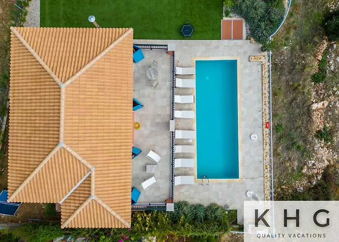 Annino In Village With Private Pool! *