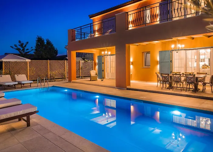 Annino In Village With Private Pool! *