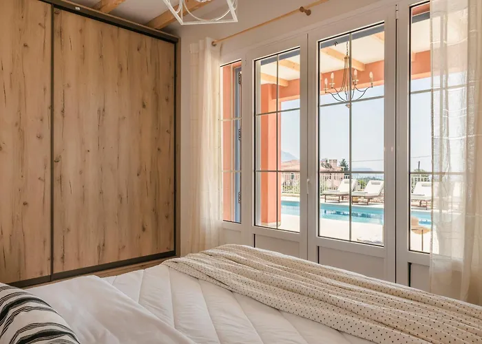 Annino In Village With Private Pool! Villa Karavádhos