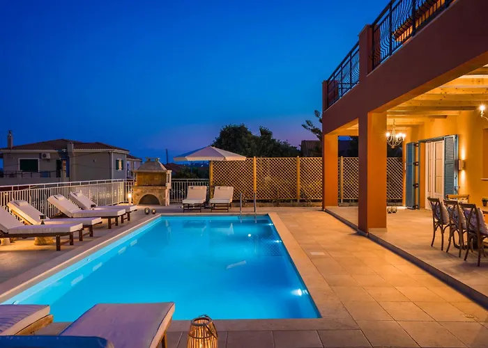 Annino In Village With Private Pool!