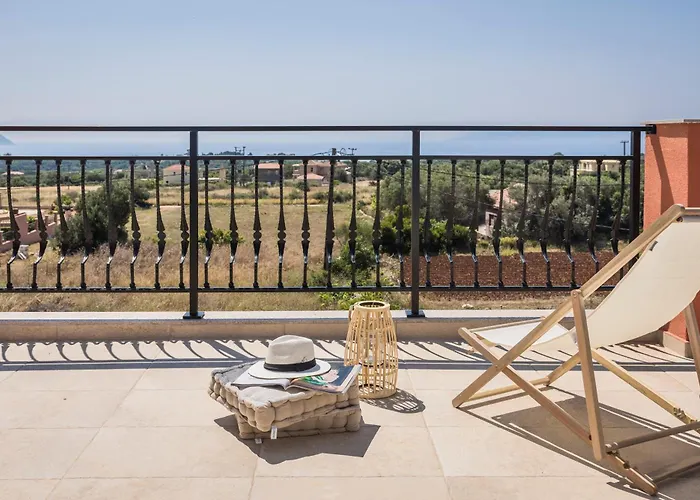 Villa Annino In Village With Private Pool! Karavádhos