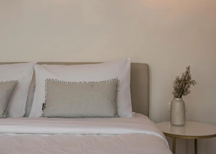 Annino In Village With Private Pool!