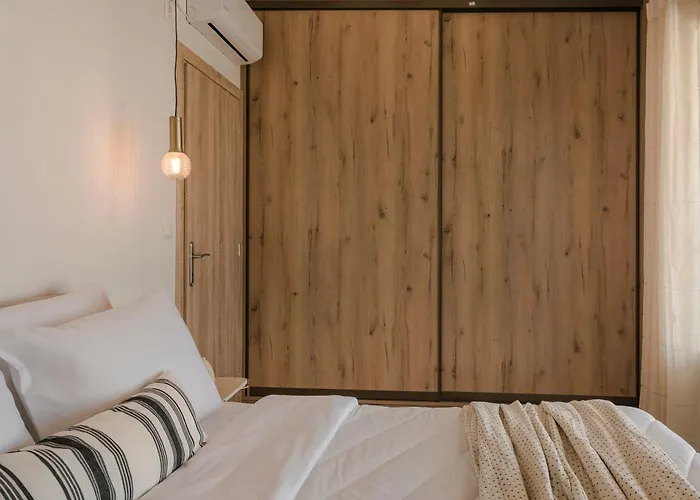 Villa Annino In Village With Private Pool! Karavádhos