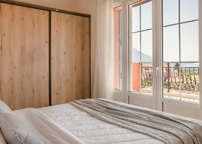 Annino In Village With Private Pool! *