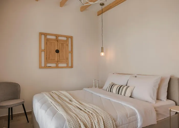 Villa Annino In Village With Private Pool! Karavádhos