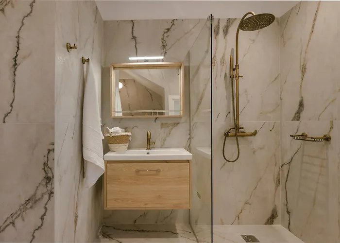 Annino In Village With Private Pool! *