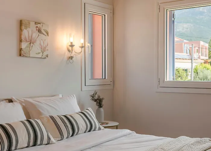 Annino In Village With Private Pool! * Karavádhos