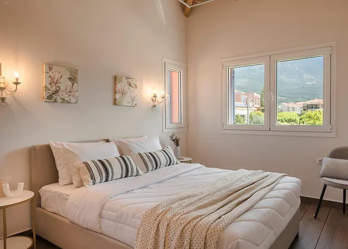 Annino In Village With Private Pool! Villa Karavádhos