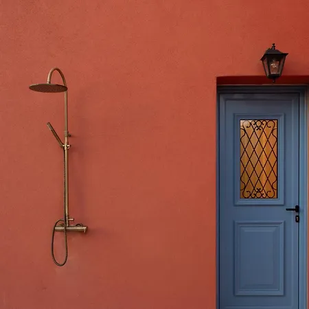 Annino In Village With Private Pool!