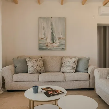 Villa Annino In Village With Private Pool! Karavádhos