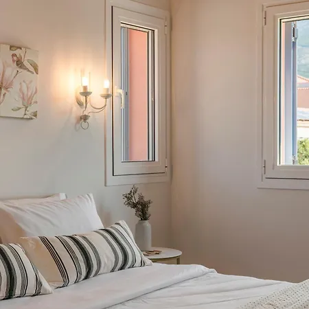 Annino In Village With Private Pool! * Karavádhos