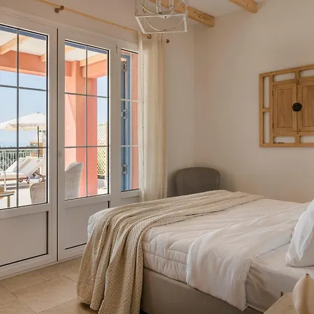 Annino In Village With Private Pool! *