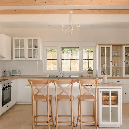 Annino In Village With Private Pool! Villa