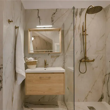 Annino In Village With Private Pool! *